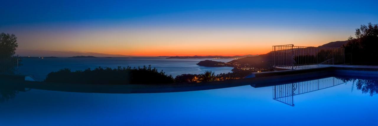 Vistazur Luxueux Appartement Avec Terrasse Et Piscine Le Le Rayol-Canadel-sur-Mer Exteriör bild