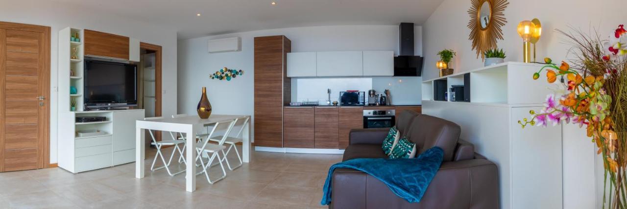 Vistazur Luxueux Appartement Avec Terrasse Et Piscine Le Le Rayol-Canadel-sur-Mer Exteriör bild